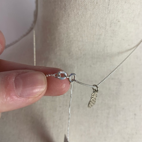 Sterling silver pineapple necklace - Picture 5 of 5